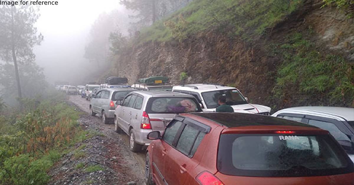 Uttarakhand: Traffic movement disrupted due to rain on Badrinath-Kedarnath highway